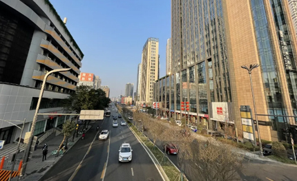 超1200根智慧路燈！ 華體科技“多桿合一”智慧路燈即將為成都一環(huán)路增光